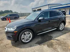 WA1CNAFY5K2060472 2019 AUDI Q5