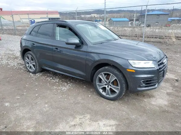 WA1CNAFY5K2071536 2019 AUDI Q5 - Image 1