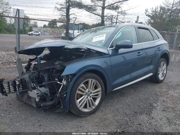 WA1CNAFY6J2070541 2018 AUDI Q5 - Image 2