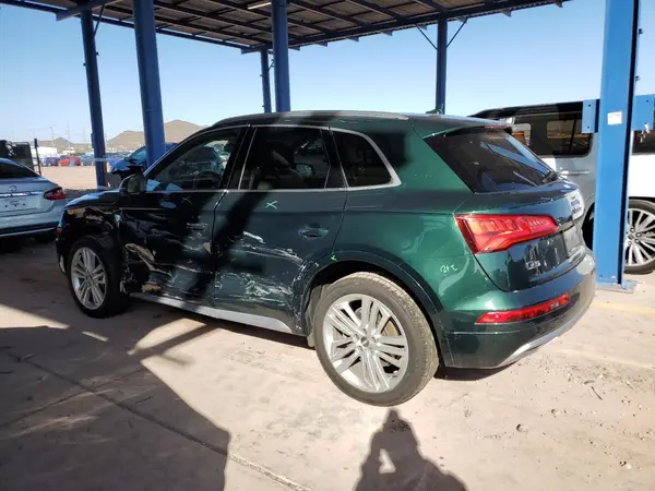 WA1CNAFY6J2117938 2018 AUDI Q5 - Image 2