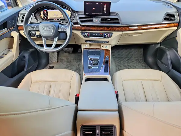 WA1CNAFY6J2123206 2018 AUDI Q5 - Image 8