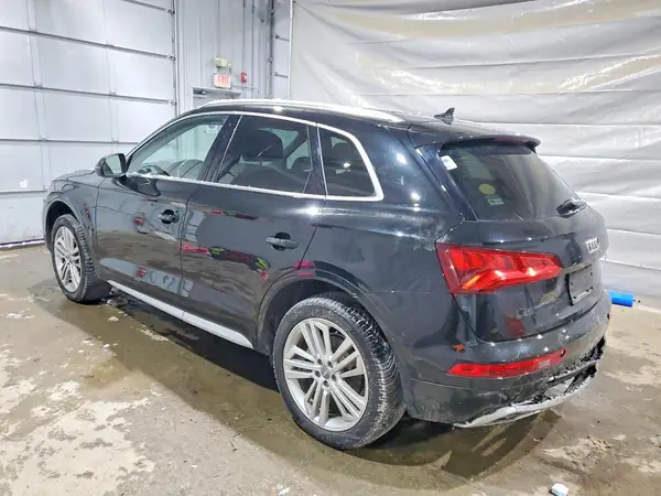 WA1CNAFY6J2141916 2018 AUDI Q5 - Image 2