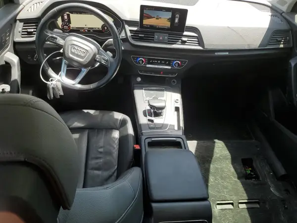 WA1CNAFY6J2146100 2018 AUDI Q5 - Image 8