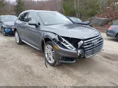 WA1CNAFY6J2186614 2018 AUDI Q5