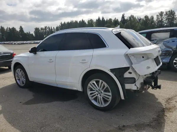 WA1CNAFY6J2214508 2018 AUDI Q5 - Image 2