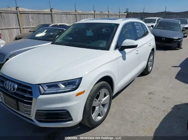 WA1CNAFY6K2123269 2019 AUDI Q5 - Image 2