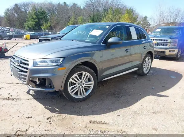 WA1CNAFY7J2023518 2018 AUDI Q5 - Image 2