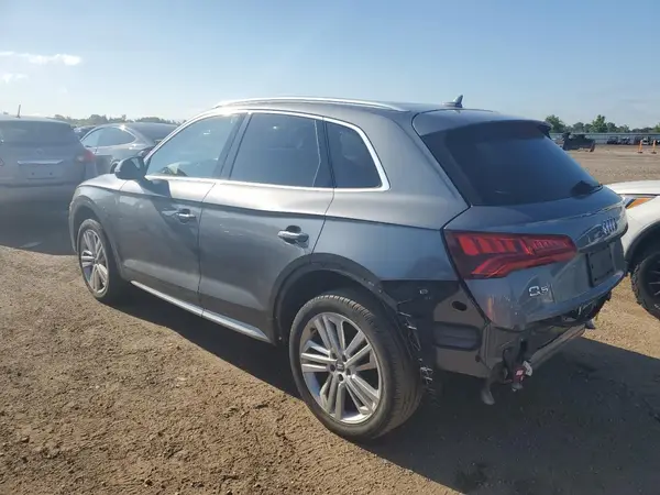 WA1CNAFY7J2053750 2018 AUDI Q5 - Image 2