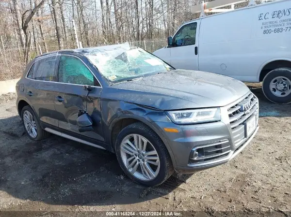 WA1CNAFY7J2054493 2018 AUDI Q5 - Image 1