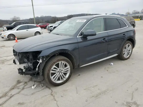 WA1CNAFY7J2127278 2018 AUDI Q5 - Image 1