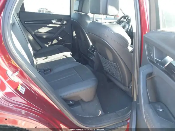WA1CNAFY7J2170647 2018 AUDI Q5 - Image 8