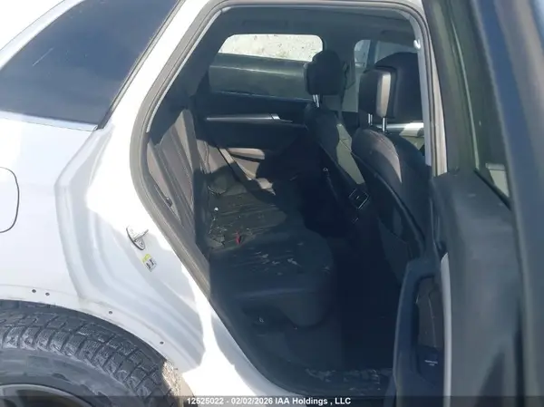 WA1CNAFY7J2190106 2018 AUDI Q5 - Image 8