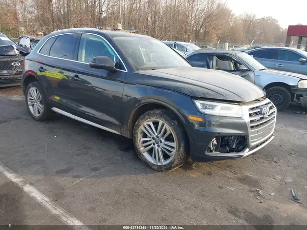 WA1CNAFY7J2199713 2018 AUDI Q5 - Image 1