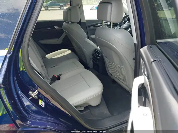WA1CNAFY7J2234251 2018 AUDI Q5 - Image 8