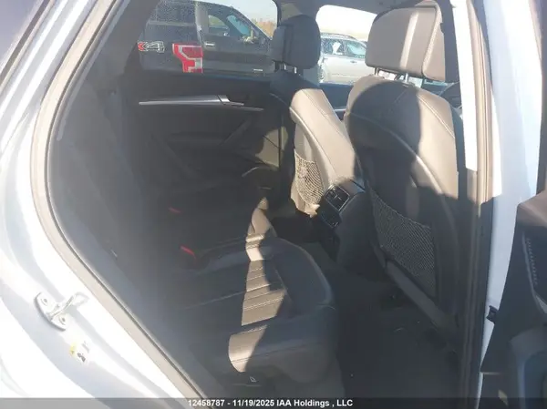 WA1CNAFY7K2032852 2019 AUDI Q5 - Image 8
