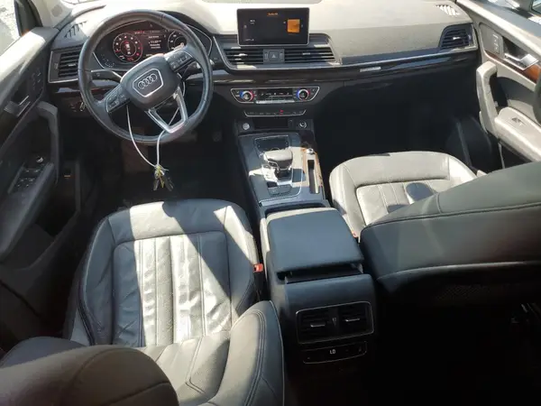 WA1CNAFY7K2033726 2019 AUDI Q5 - Image 8