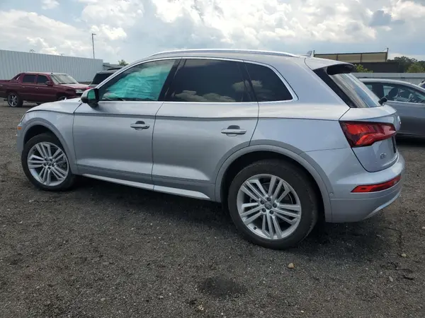 WA1CNAFY7K2094395 2019 AUDI Q5 - Image 2