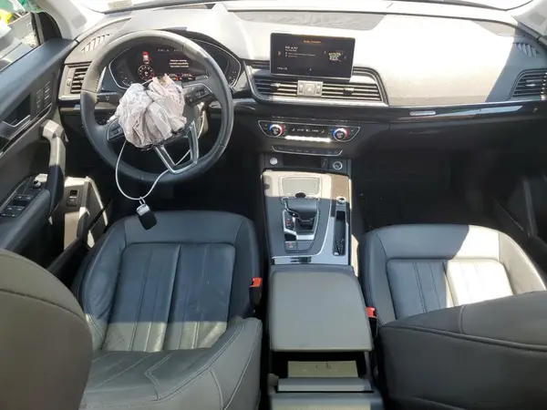 WA1CNAFY7K2094395 2019 AUDI Q5 - Image 8