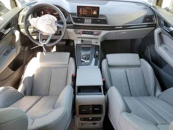 WA1CNAFY7K2094459 2019 AUDI Q5 - Image 8