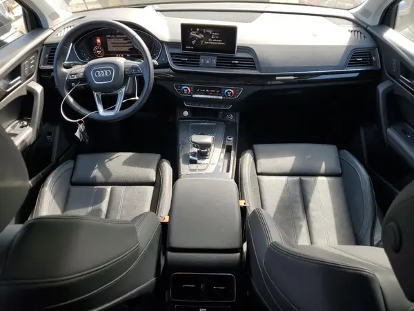 WA1CNAFY7K2129680 2019 AUDI Q5 - Image 8