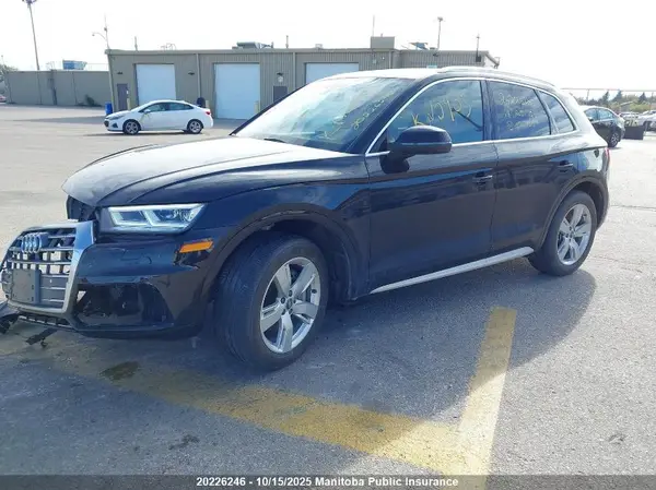 WA1CNAFY8J2021700 2018 AUDI Q5 - Image 2