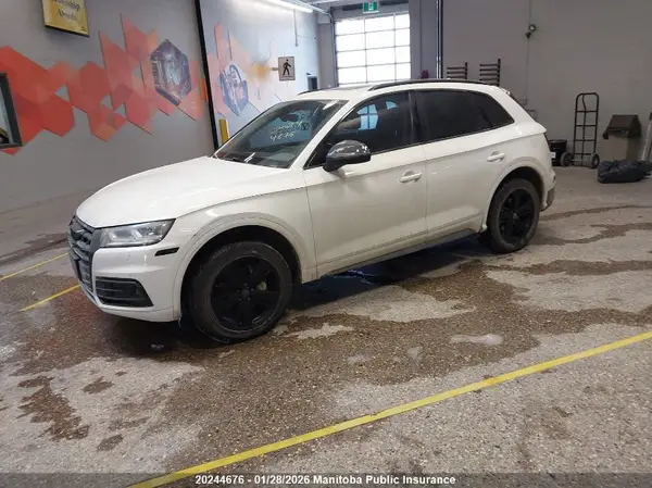 WA1CNAFY8J2033345 2018 AUDI Q5 - Image 2