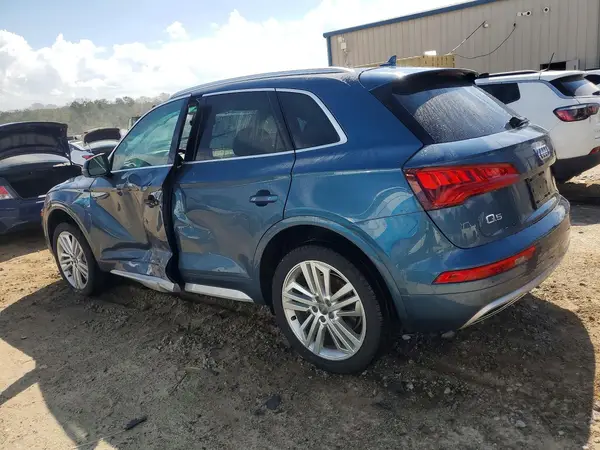 WA1CNAFY8J2072727 2018 AUDI Q5 - Image 2