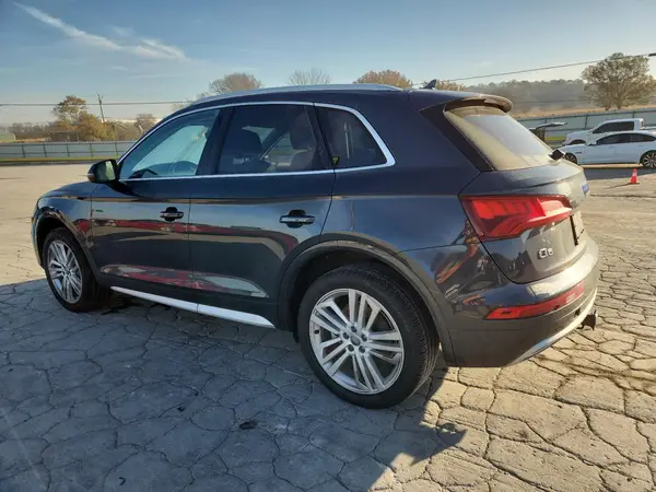 WA1CNAFY8J2143859 2018 AUDI Q5 - Image 2