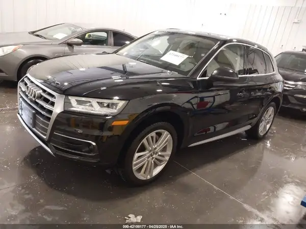 WA1CNAFY8J2144431 2018 AUDI Q5 - Image 2