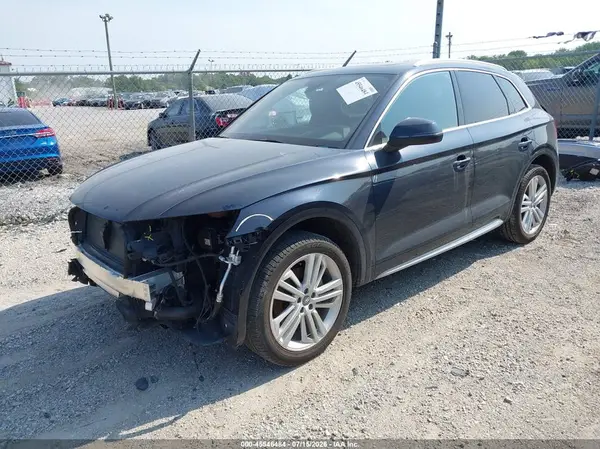 WA1CNAFY8J2160337 2018 AUDI Q5 - Image 2