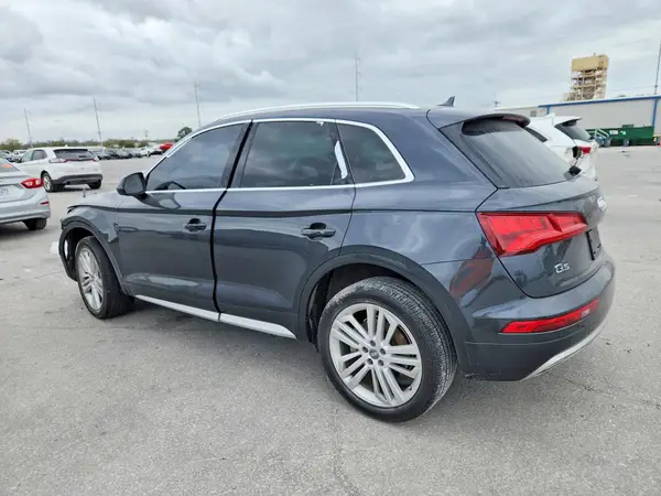 WA1CNAFY8J2187103 2018 AUDI Q5 - Image 2