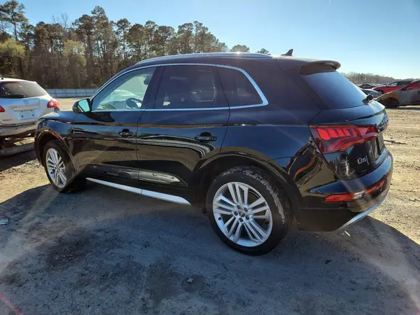 WA1CNAFY8J2222268 2018 AUDI Q5 - Image 2