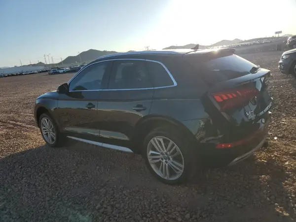WA1CNAFY8J2228328 2018 AUDI Q5 - Image 2