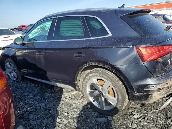 WA1CNAFY8K2020791 2019 AUDI Q5 - Image 2