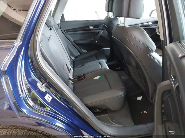 WA1CNAFY8K2033556 2019 AUDI Q5 - Image 8
