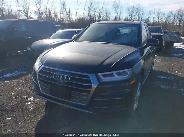 WA1CNAFY8K2035856 2019 AUDI Q5 - Image 2