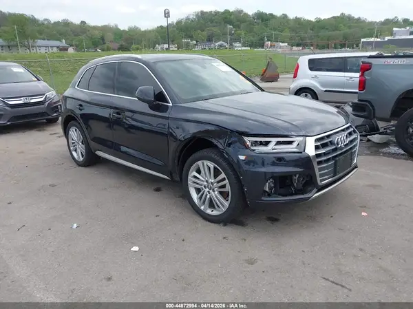 WA1CNAFY8K2063415 2019 AUDI Q5 - Image 1