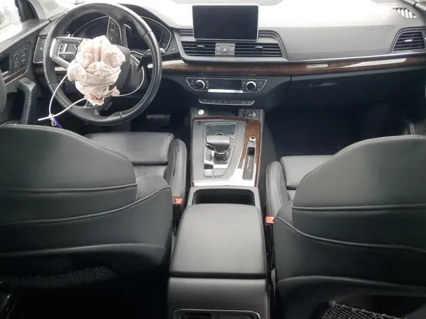 WA1CNAFY8K2095541 2019 AUDI Q5 - Image 8