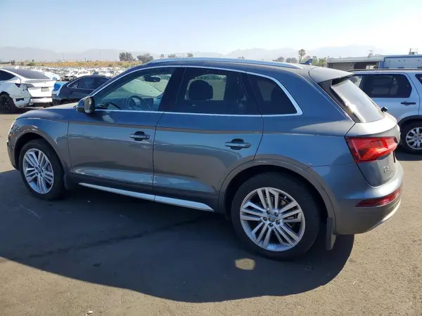 WA1CNAFY9J2015873 2018 AUDI Q5 - Image 2