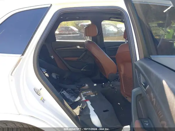 WA1CNAFY9J2018059 2018 AUDI Q5 - Image 8