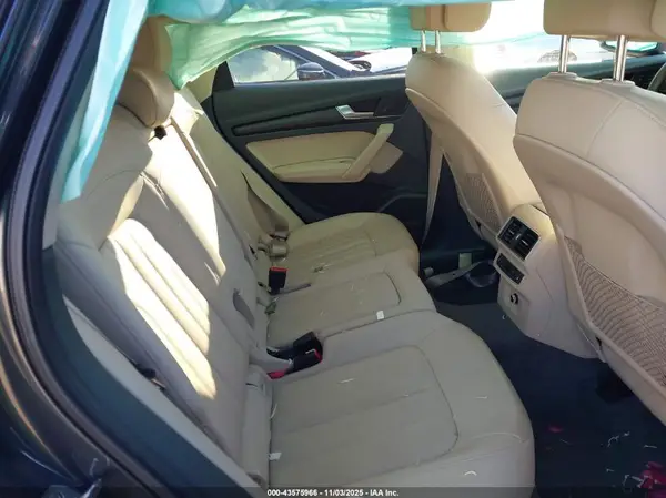 WA1CNAFY9J2140520 2018 AUDI Q5 - Image 8