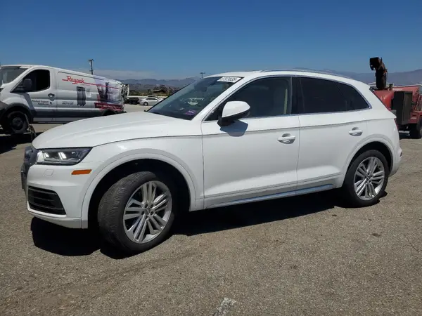 WA1CNAFY9J2143479 2018 AUDI Q5 - Image 1