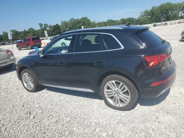 WA1CNAFY9J2158953 2018 AUDI Q5 - Image 2