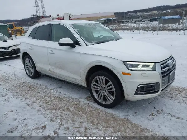WA1CNAFY9J2171198 2018 AUDI Q5 - Image 1