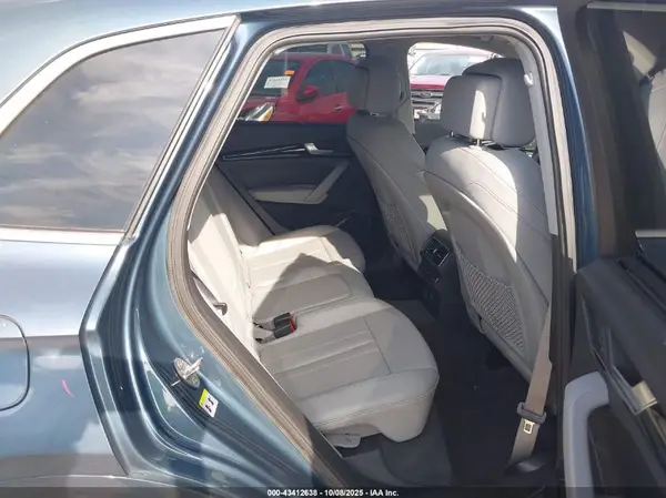 WA1CNAFY9J2192343 2018 AUDI Q5 - Image 8