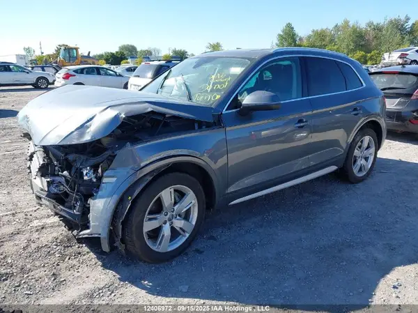 WA1CNAFY9J2192410 2018 AUDI Q5 - Image 2
