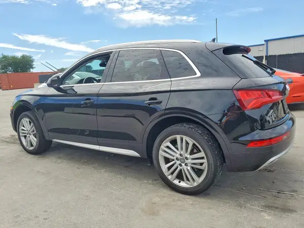 WA1CNAFY9J2213692 2018 AUDI Q5 - Image 2