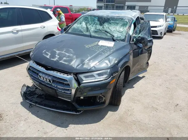 WA1CNAFY9K2019438 2019 AUDI Q5 - Image 2