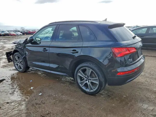 WA1CNAFY9K2022520 2019 AUDI Q5 - Image 2