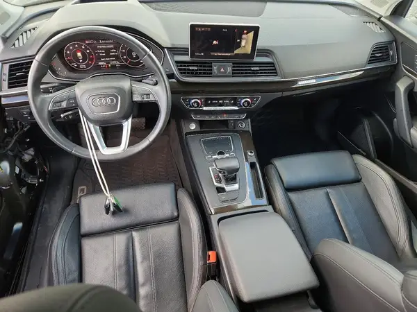 WA1CNAFY9K2029385 2019 AUDI Q5 - Image 8